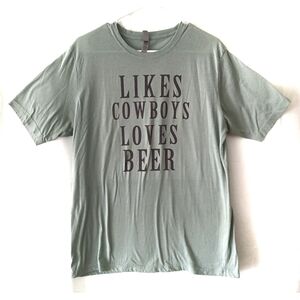LIKES COWBOYS LOVES BEER Graphic Tee XL